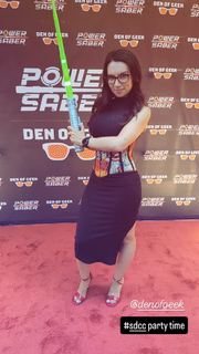 Trisha Hershberger feet photo thumbnail