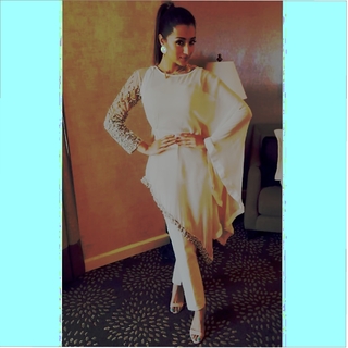 Trisha Krishnan feet photo thumbnail