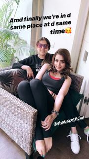 Trisha Krishnan feet photo thumbnail