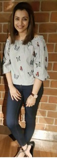 Trisha Krishnan feet photo thumbnail