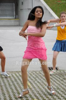 Trisha Krishnan feet photo thumbnail