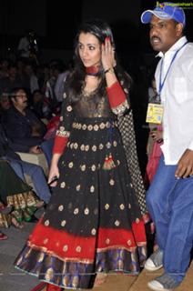 Trisha Krishnan feet photo thumbnail