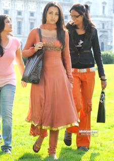 Trisha Krishnan feet photo thumbnail
