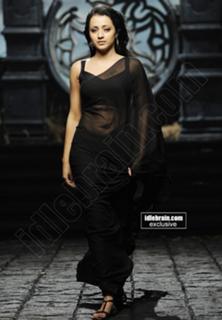 Trisha Krishnan feet photo thumbnail