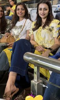 Trisha Krishnan feet photo thumbnail