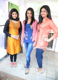 Trisha Krishnan feet photo thumbnail