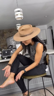 Tristin Mays feet photo thumbnail