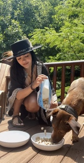 Tristin Mays feet photo thumbnail