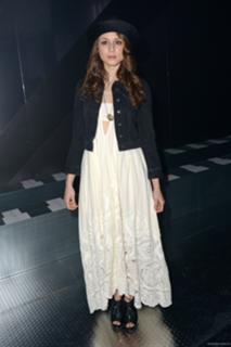 Troian Bellisario feet photo thumbnail