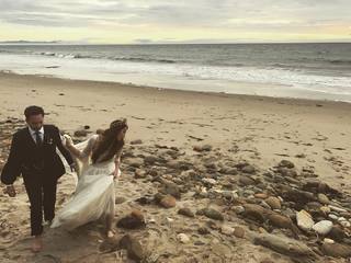 Troian Bellisario feet photo thumbnail