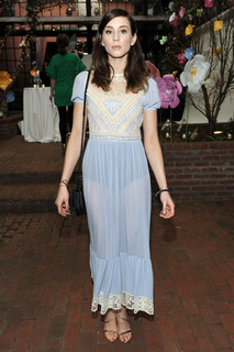 Troian Bellisario feet photo thumbnail