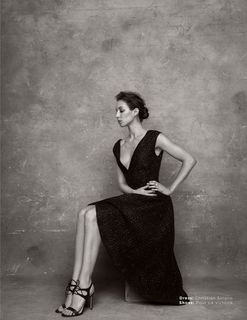 Troian Bellisario feet photo thumbnail