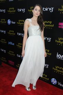 Troian Bellisario feet photo thumbnail