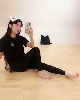 Tsukishiro Himari feet photo thumbnail