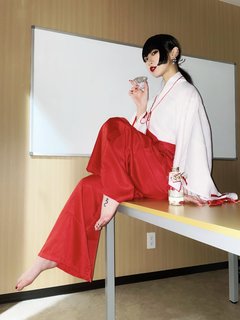 Tsukishiro Himari feet photo thumbnail