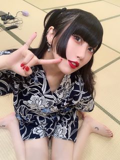 Tsukishiro Himari feet photo thumbnail