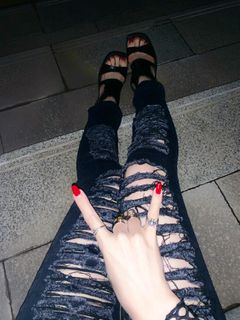 Tsukishiro Himari feet photo thumbnail