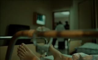Tuba Büyüküstün feet photo thumbnail
