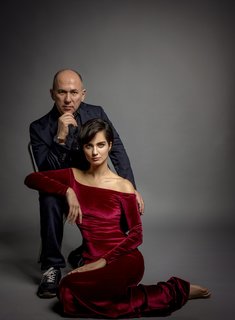 Tuba Büyüküstün feet photo thumbnail