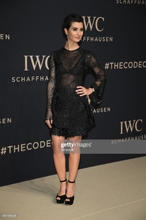 Tuba Büyüküstün feet photo thumbnail