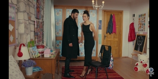 Tuba Büyüküstün feet photo thumbnail
