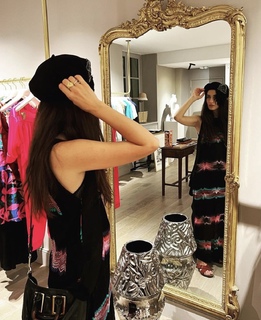 Tuba Büyüküstün feet photo thumbnail
