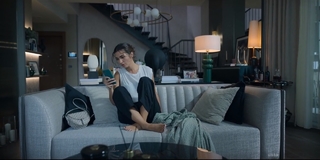 Tuba Büyüküstün feet photo thumbnail