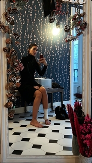 Tuba Büyüküstün feet photo thumbnail