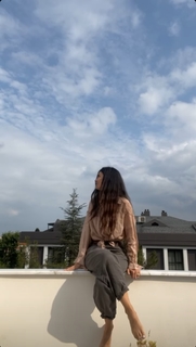 Tuba Büyüküstün feet photo thumbnail