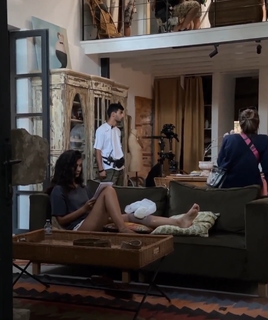 Tuba Büyüküstün feet photo thumbnail