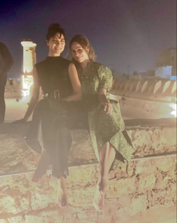 Tuba Büyüküstün feet photo thumbnail