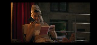 Tuba Büyüküstün feet photo 7