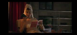 Tuba Büyüküstün feet photo 6
