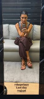 Tuba Büyüküstün feet photo 1