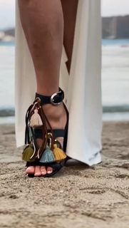 Tuba Ünsal feet photo 7