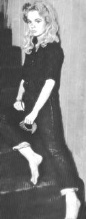 Tuesday Weld feet photo 16