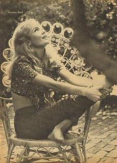 Tuesday Weld feet photo 1