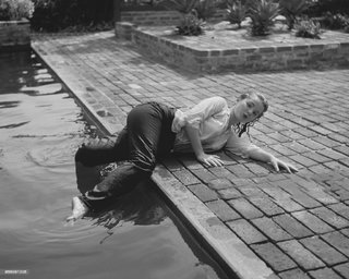 Tuesday Weld feet photo 6