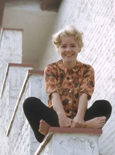 Tuesday Weld feet photo 1