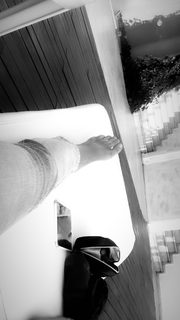 Tugba Ekinci feet photo 2