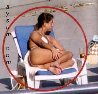 Tugba Özay feet photo 5