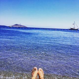 Tugba Özay feet photo 3