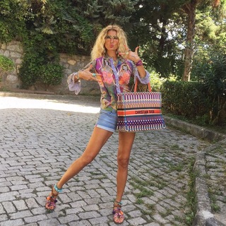 Tugba Özay feet photo 3