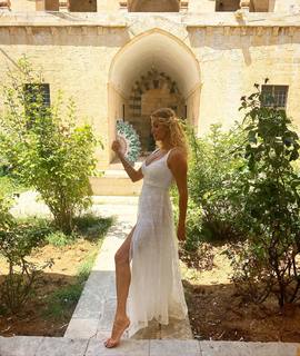 Tugba Özay feet photo 2