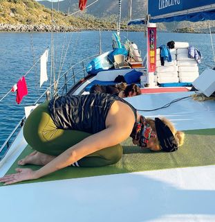 Tugba Özay feet photo 19