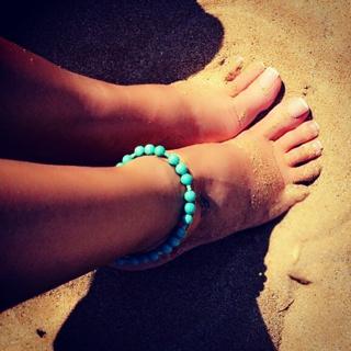 Tugce Ozbudak feet photo thumbnail