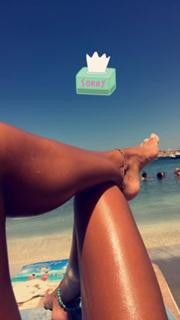 Tugce Ozbudak feet photo thumbnail