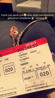 Tugce Ozbudak feet photo thumbnail