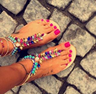 Tugce Ozbudak feet photo thumbnail