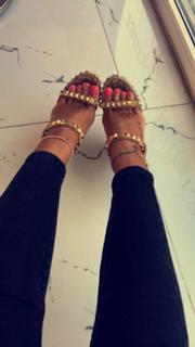 Tugce Ozbudak feet photo thumbnail